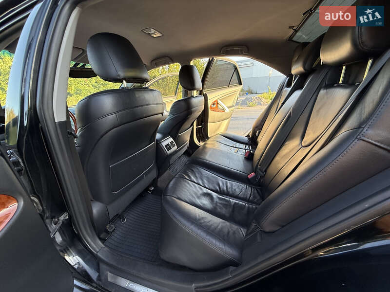 Седан Toyota Camry 2008 в Виннице