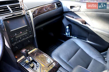Седан Toyota Camry 2015 в 