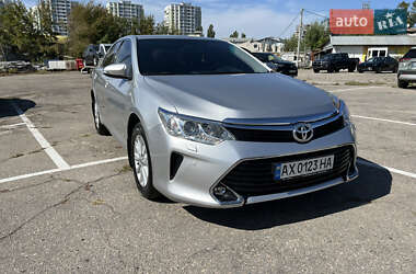 Седан Toyota Camry 2016 в Харькове