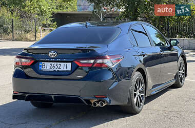 Седан Toyota Camry 2021 в 