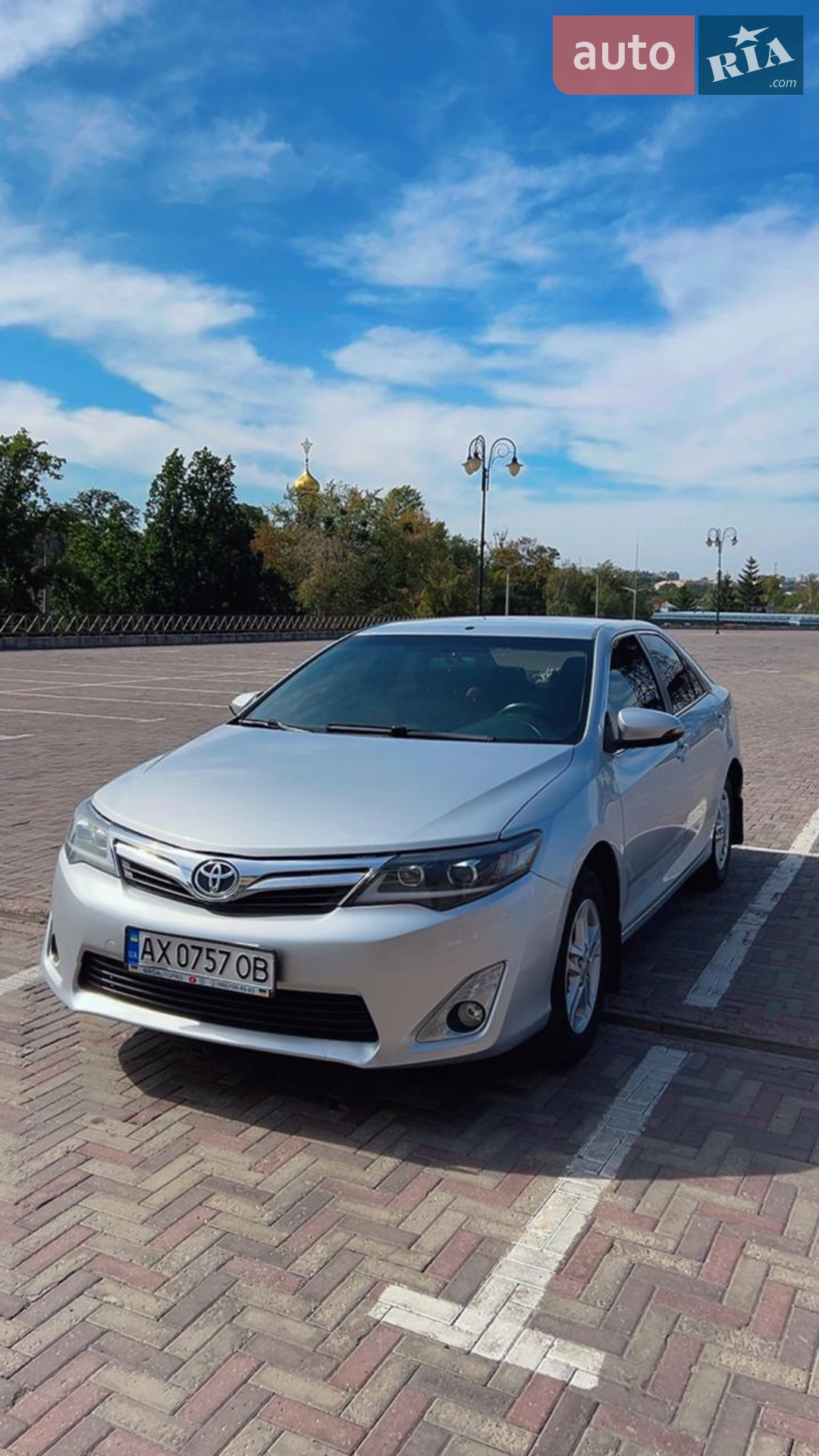2013 Toyota Camry - фото 1