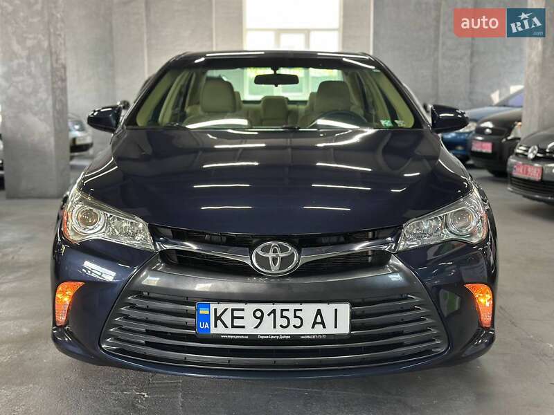 Toyota Camry 2015