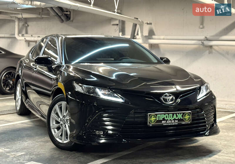 Toyota Camry 2023