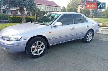 Седан Toyota Camry 1997 в Надворной