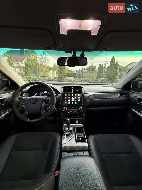 Седан Toyota Camry 2011 в Дніпрі