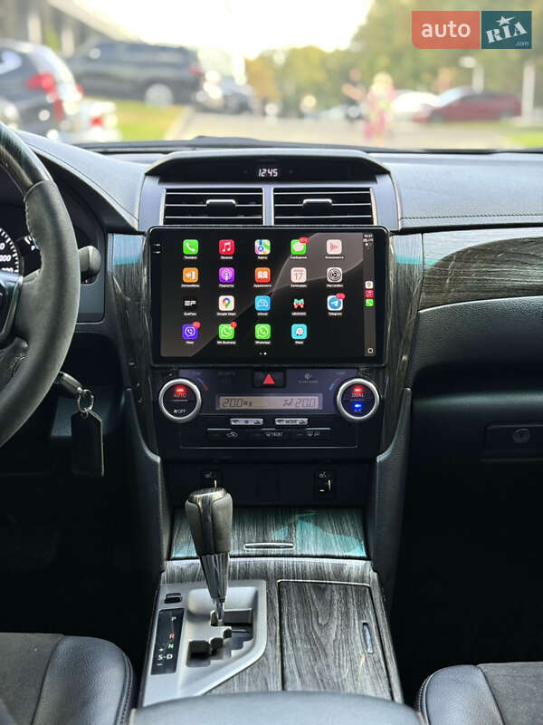 Седан Toyota Camry 2011 в Дніпрі