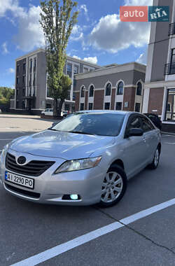 Седан Toyota Camry 2006 в Києві
