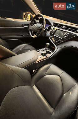 Седан Toyota Camry 2020 в Одессе