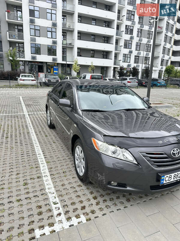Седан Toyota Camry 2007 в Киеве