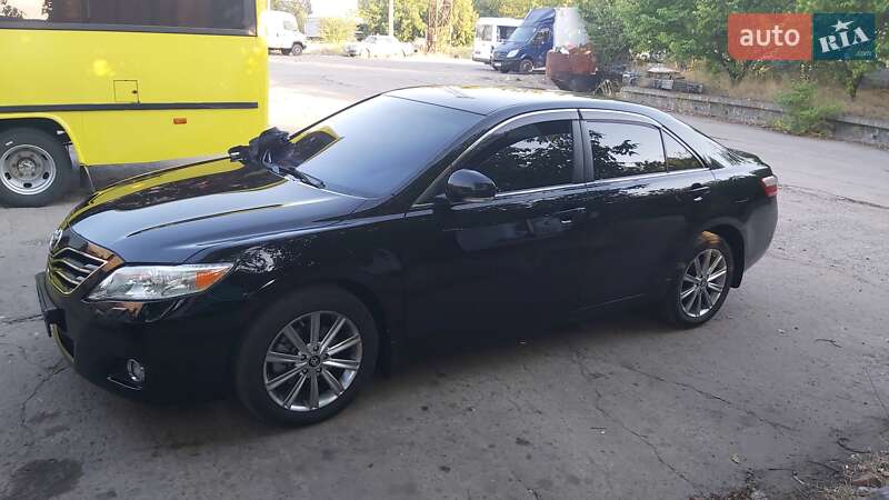Седан Toyota Camry 2011 в Миколаєві