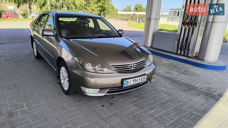 Седан Toyota Camry 2004 в Кременчуці фото Седан Toyota Camry 2004 в Кременчуці