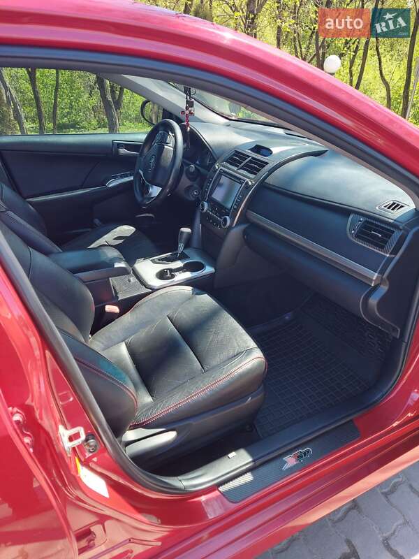 Седан Toyota Camry 2014 в Хоросткове фото 13 Седан Toyota Camry 2014 в Хоросткове