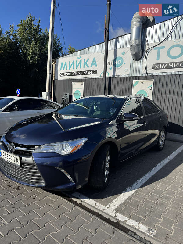 Седан Toyota Camry 2015 в Киеве фото 2 Седан Toyota Camry 2015 в Киеве