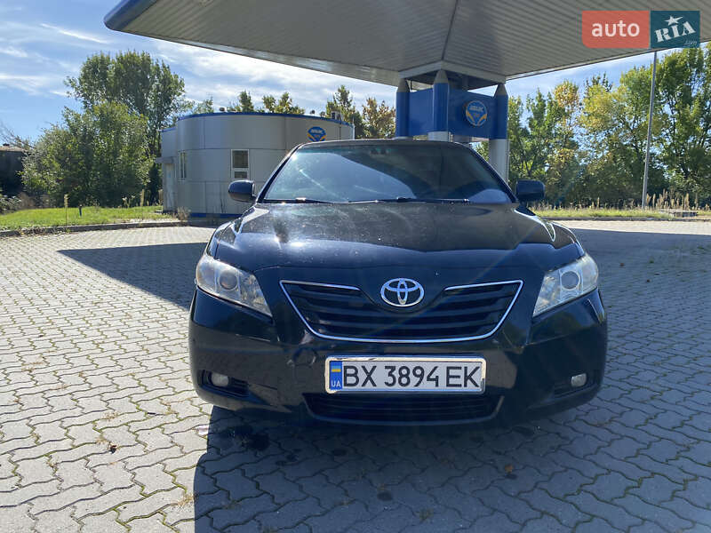 Седан Toyota Camry 2008 в Хмельницькому
