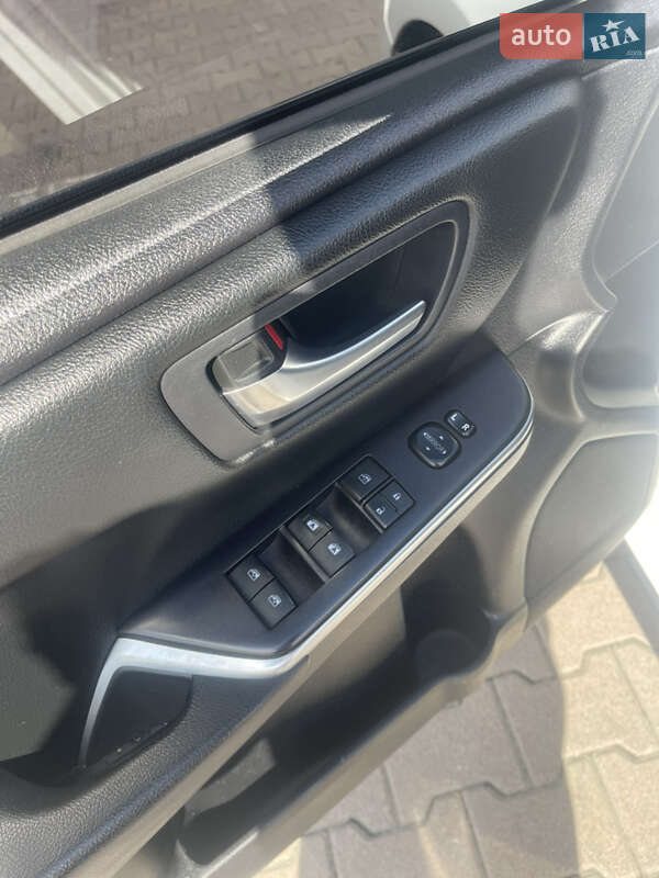 Седан Toyota Camry 2015 в Киеве фото 14 Седан Toyota Camry 2015 в Киеве