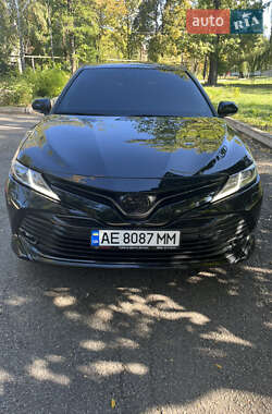 Седан Toyota Camry 2018 в Павлограде