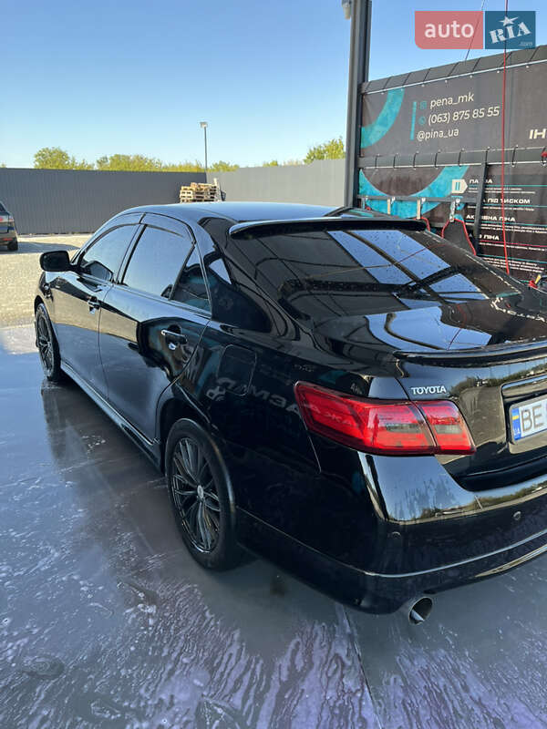 Седан Toyota Camry 2008 в Южноукраїнську