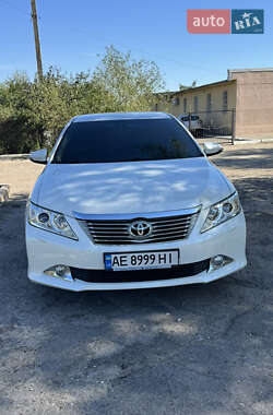 Седан Toyota Camry 2013 в Каменском