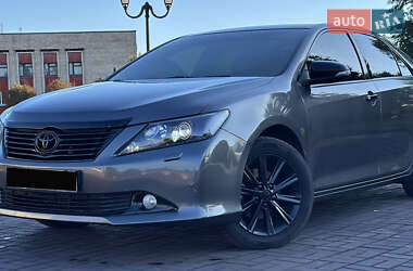 Седан Toyota Camry 2012 в Днепре