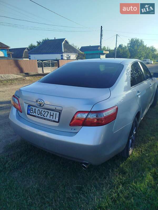 Седан Toyota Camry 2008 в Голованівську