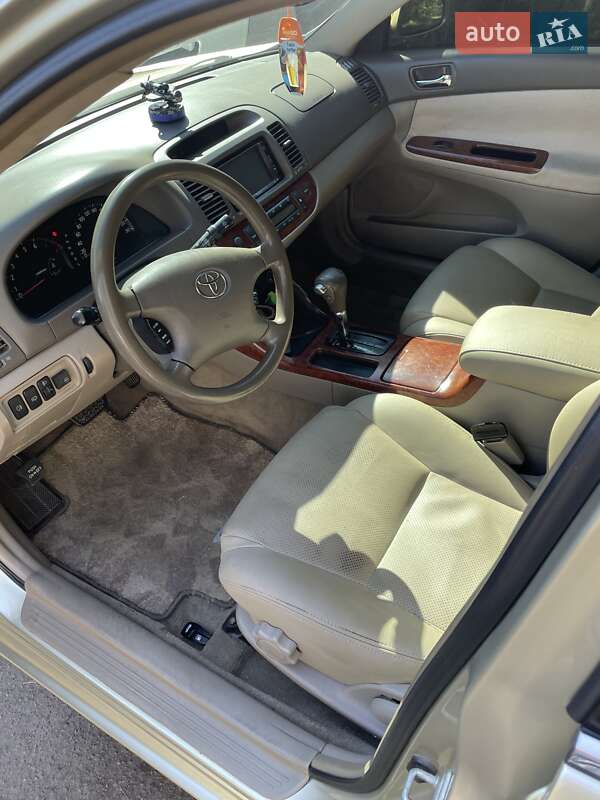 Седан Toyota Camry 2003 в Житомирі