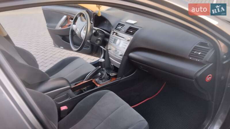 Седан Toyota Camry 2008 в Балті