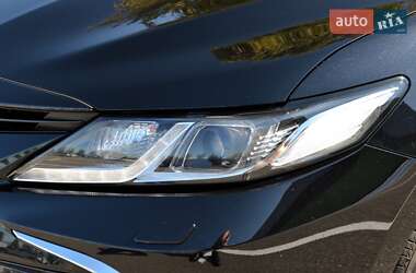 Седан Toyota Camry 2024 в 