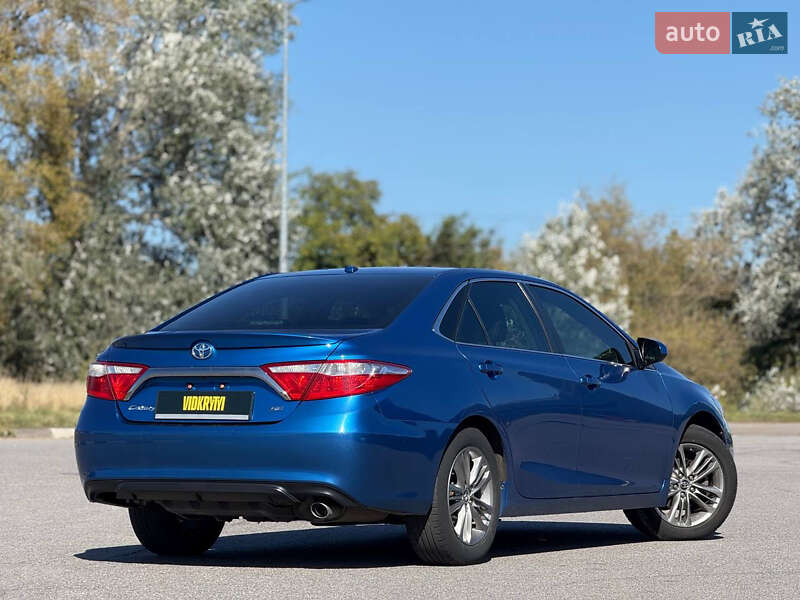 Седан Toyota Camry 2017 в Києві