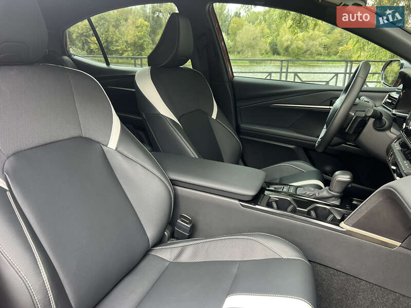 Седан Toyota Camry 2024 в Киеве фото 36 Седан Toyota Camry 2024 в Киеве