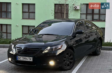 Седан Toyota Camry 2006 в Ровно