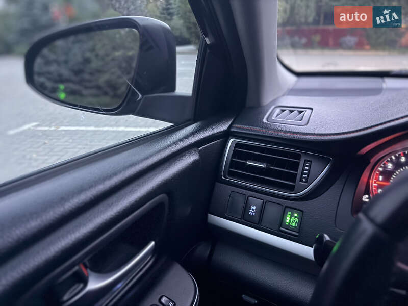 Седан Toyota Camry 2016 в Харькове фото 33 Седан Toyota Camry 2016 в Харькове