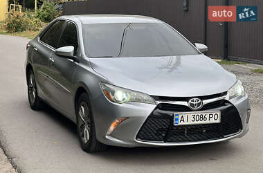 Седан Toyota Camry 2015 в Виннице
