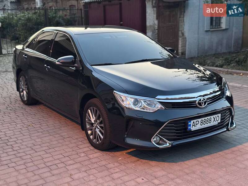 Toyota Camry 2015