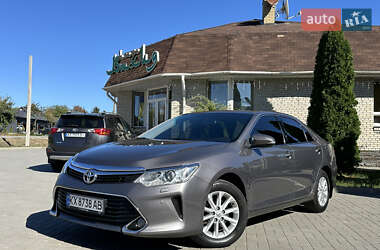 Седан Toyota Camry 2015 в Харкові