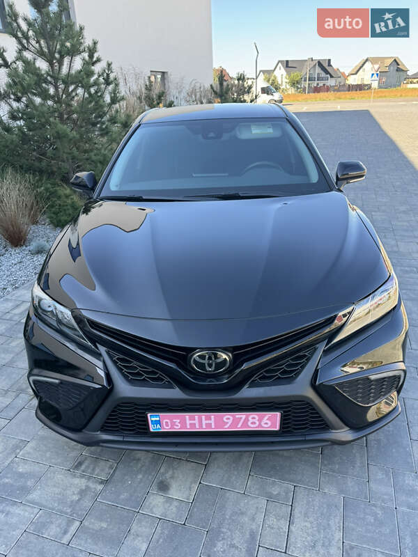 Седан Toyota Camry 2022 в Луцке фото 5 Седан Toyota Camry 2022 в Луцке