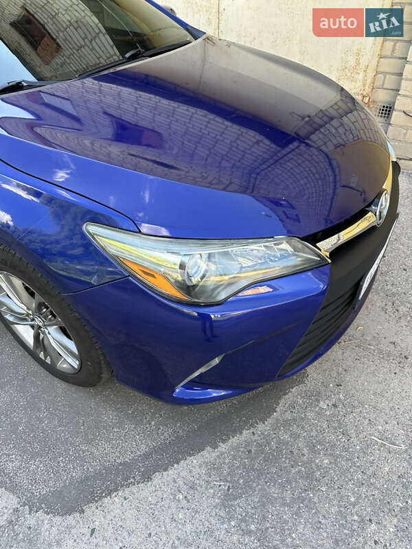 Седан Toyota Camry 2015 в Киеве