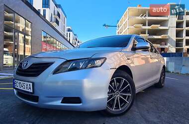 Седан Toyota Camry 2008 в Львове