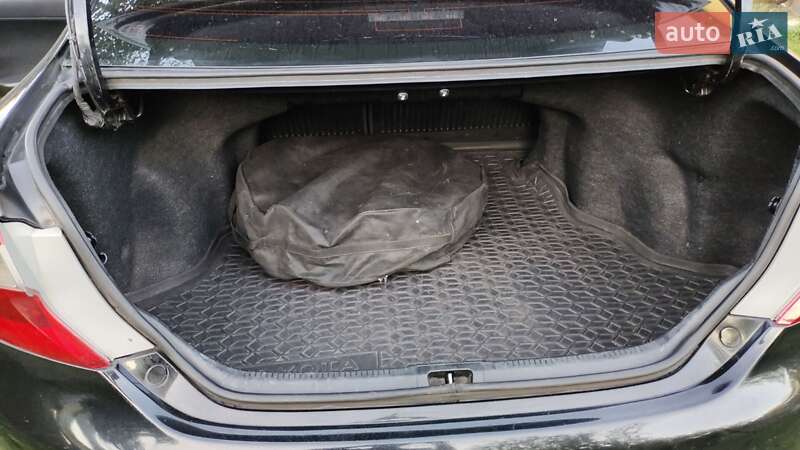 Седан Toyota Camry 2013 в Броварах