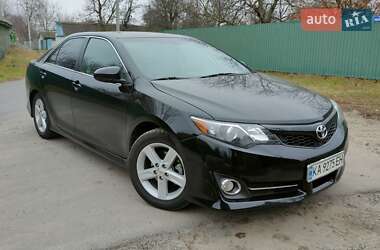 Седан Toyota Camry 2013 в Броварах