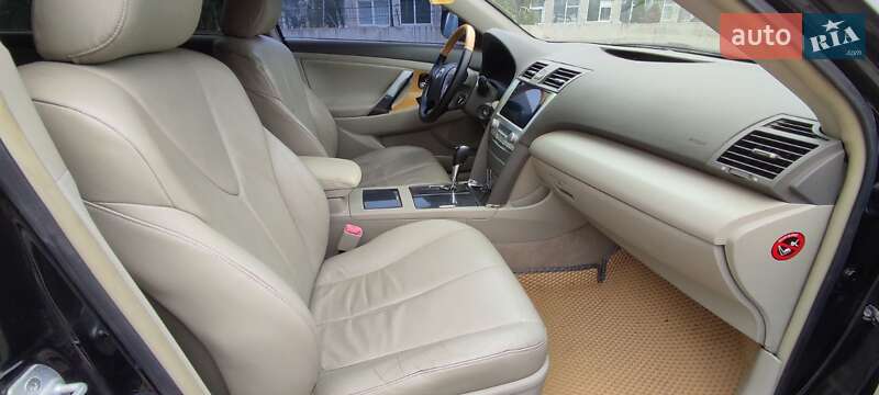 Седан Toyota Camry 2007 в Києві