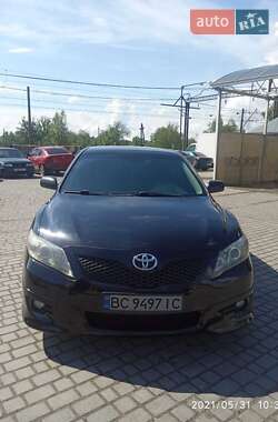 Седан Toyota Camry 2010 в Львове