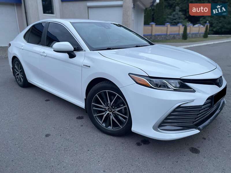 Седан Toyota Camry 2021 в Полтаві