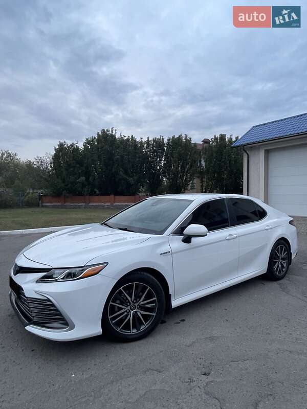 Седан Toyota Camry 2021 в Полтаві