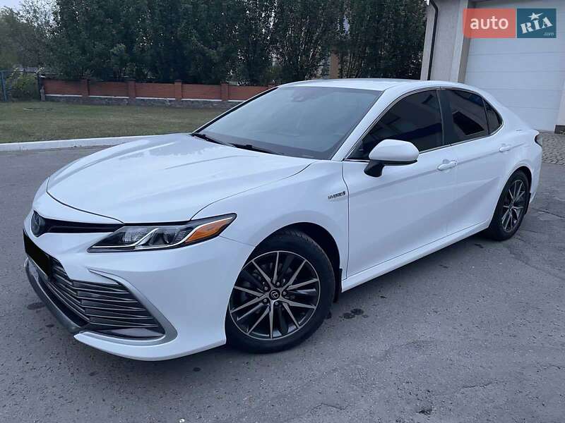 Седан Toyota Camry 2021 в Полтаві