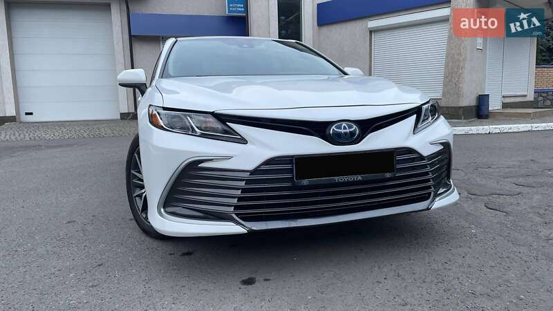 Седан Toyota Camry 2021 в Полтаві