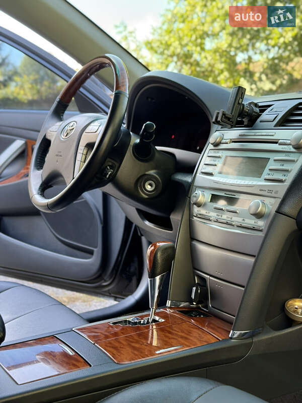 Седан Toyota Camry 2008 в Черкасах