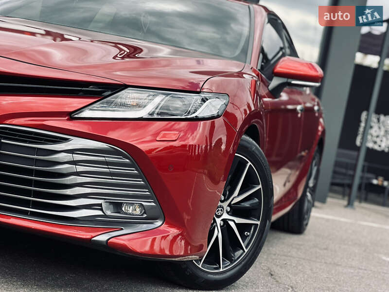 Седан Toyota Camry 2018 в Кременчуці