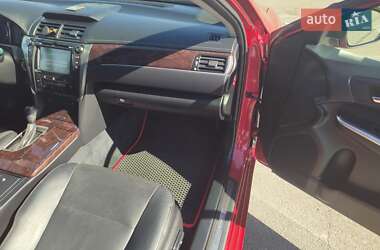 Седан Toyota Camry 2016 в 