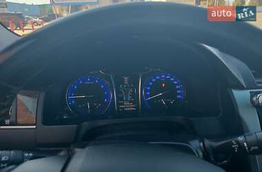 Седан Toyota Camry 2016 в 