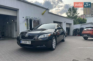 Седан Toyota Camry 2008 в Києві